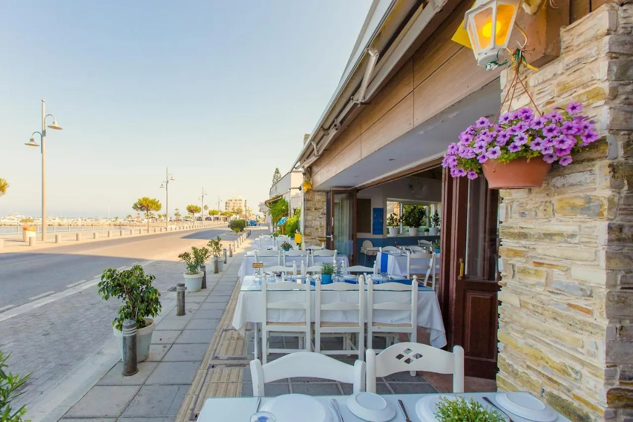 Furnished Seafront Studio Larnaca Cypr