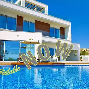  Willa Beachfront Luxury Idania Cypr