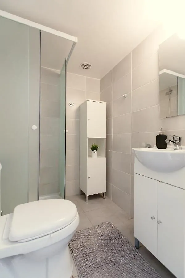 Furnished Seafront Studio Larnaca Apartment